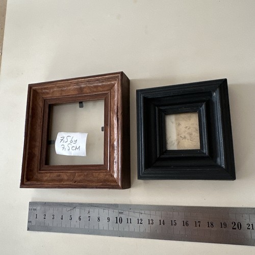 Used small picture frames - 2,