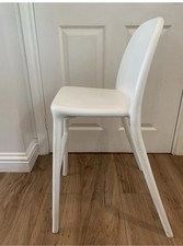 IKEA URBAN CHILDS JUNIOR CHAIR WHITE GREAT CONDITION