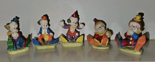 Set clown figurines - 5,