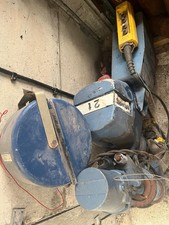 Morris 2 ton electric cahin