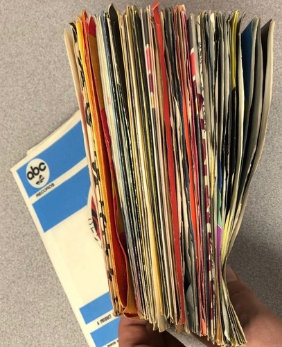 Clean lot vintage 45 rpm - 25,