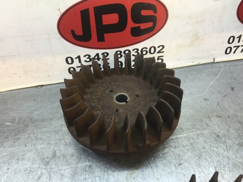 Flywheel cooling fins - flywheel, /