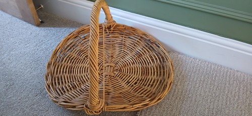 Large wicker log flower - log, /