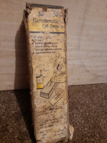 Stanley oil stone sharpening - oil,