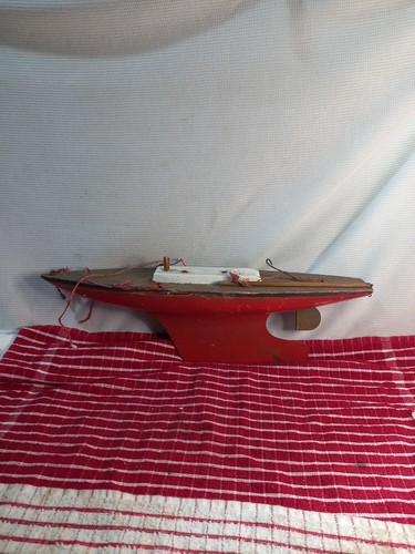 Vintage wooden pond yacht - pond,