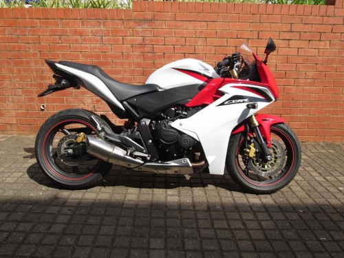 Breaking honda cbr600f 2011 - cbr600f, 2011-