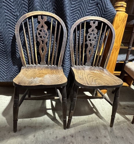 Pair vintage wheel back - vintage, wheel-back
