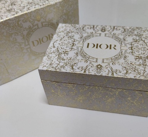 Dior holiday gift 2023 jewelry - holiday,