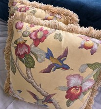 Floral Hummingbird Accent