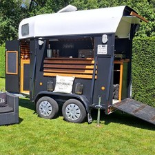 Charming Black & Wood Mobile Bar Trailer - Perfect for Outdoor Events