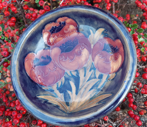Moorcroft pottery small bowl - moorcroft,