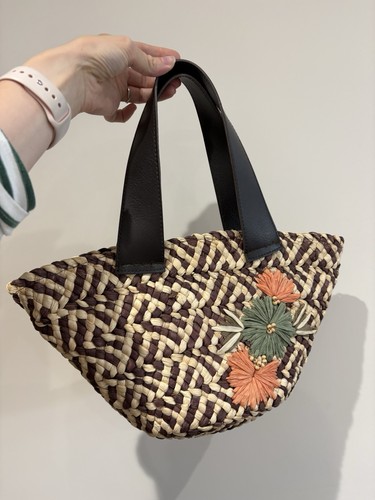 Straw woven handbag - straw,