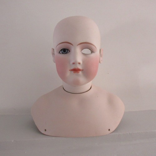 Large beautiful twin - large,