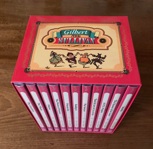 Gilbert and sullivan - dvd, box