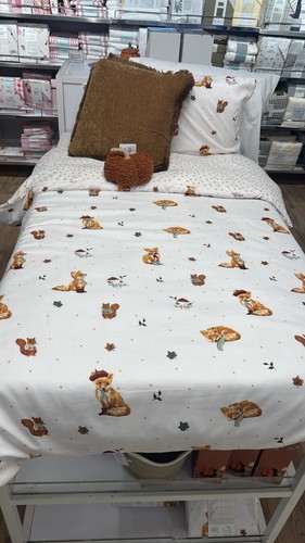 Primark autumnal fox leaf - fox,