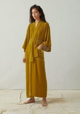 Toast Silk Velvet Dressing