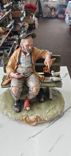 Capodimonte large homeless - capodimonte,