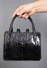 1504 WONDERFUL LEATHER HANDBAG