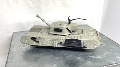 Motormax churchill tank - churchill,