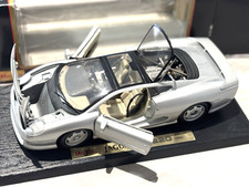 1992 Maisto 1/18 scale Model