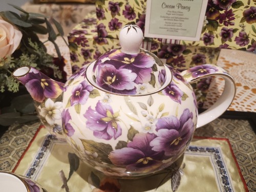 Maxwell williams cream - williams, pansy
