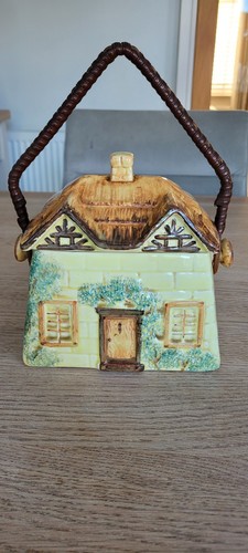 Cottage ware vintage thatched - ware,
