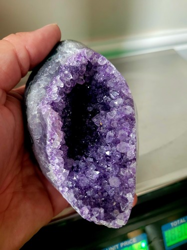 Extra large natural amethyst - large,