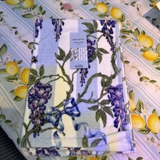 Bridgerton Wisteria Guest