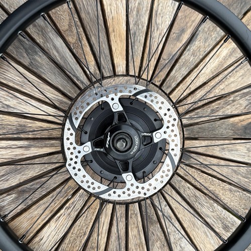 Brompton line bundle rear - line,