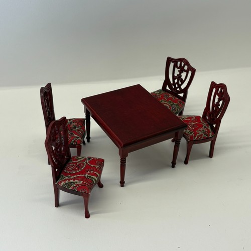 12th scale dolls house - 1:12th,