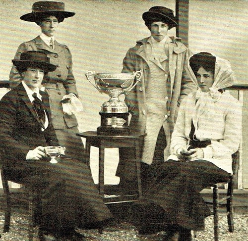 Ladies golf championship - ladies,