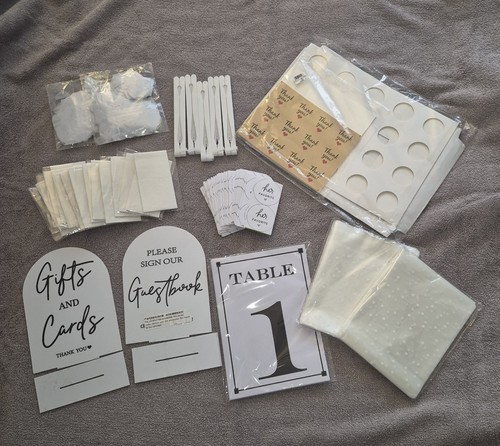Joblot wedding items - of,