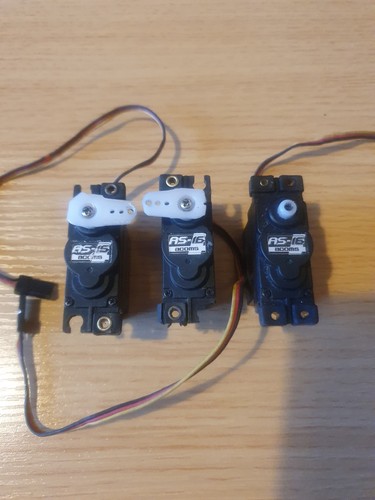Acoms servos x3 futaba - servos,