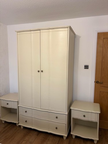 Laura ashley home ellesmere - ,