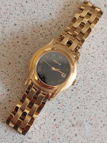 Ladies gold gucci swiss - gold,
