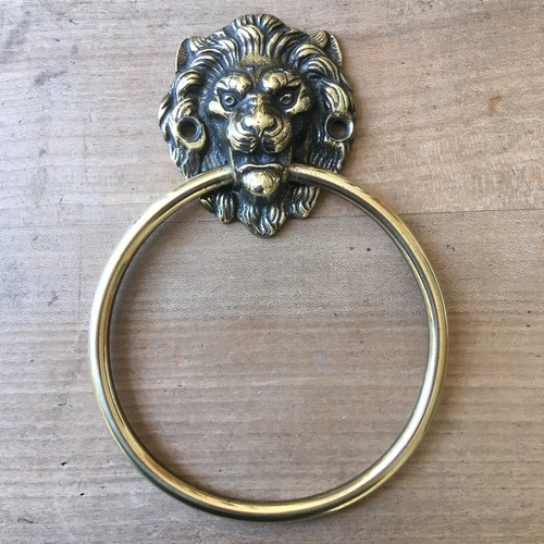 Brass vintage lion - towel, ring