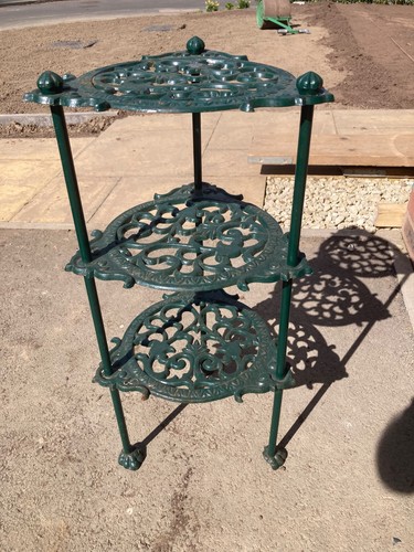 Vintage style old tiered - 3,