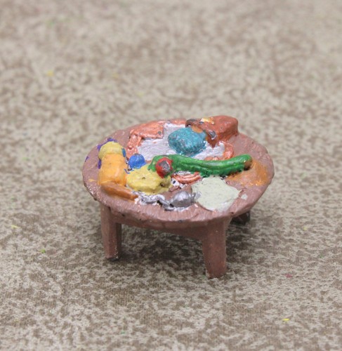 Metal round table - round,
