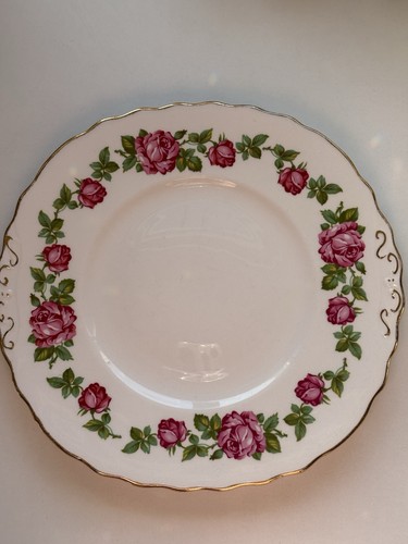 Royal vale pink - pink, cake