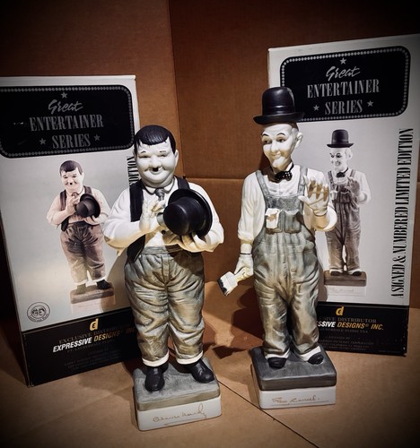 Laurel and hardy statues - statues,