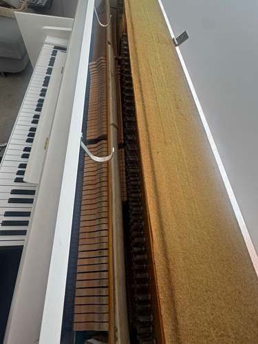 Yamaha upright piano key - yamaha,