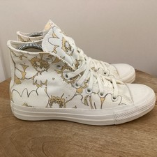 Converse All Star High Top  Trainers Size 5 brand new