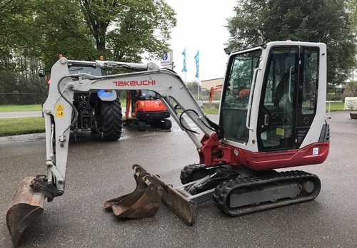 Takeuchi tb228 mini - takeuchi,