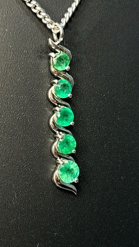 Beautiful natural emerald - beautiful,