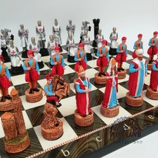 Crusaders Knights Chess Set