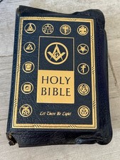 🌟 1955 Masonic Holy Bible