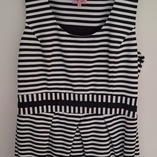 Phase eight black - black, white