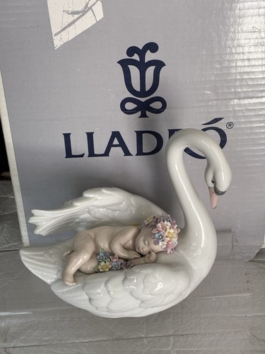 Llardo drifting through - llardo,