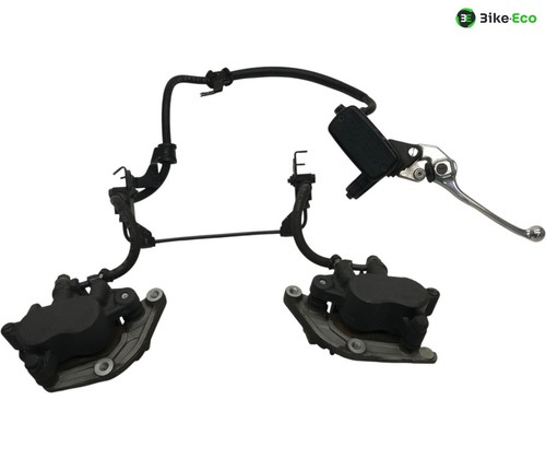 Front brake master cylinder