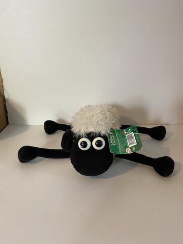 Shaun the sheep shivering - shaun,